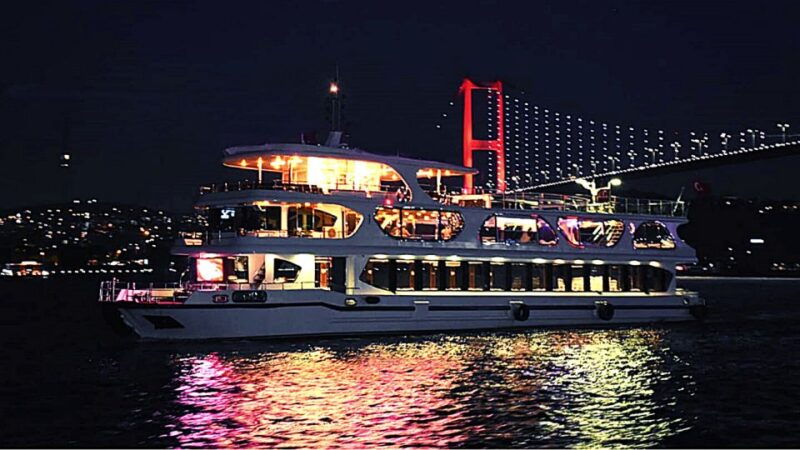 istanbul-bosphorus-dinner-cruise-with-drinks-turkish-show