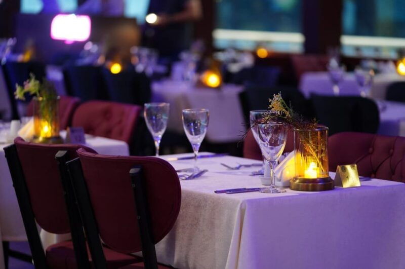 istanbul-bosphorus-dinner-cruise-with-hotel-transfers