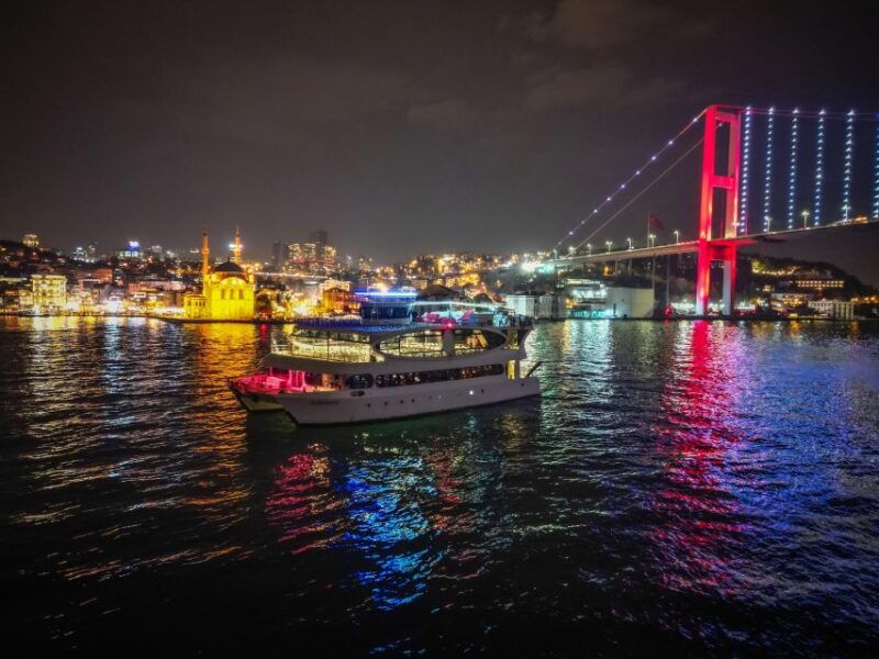 istanbul-bosphorus-dinner-cruise-with-private-table-show