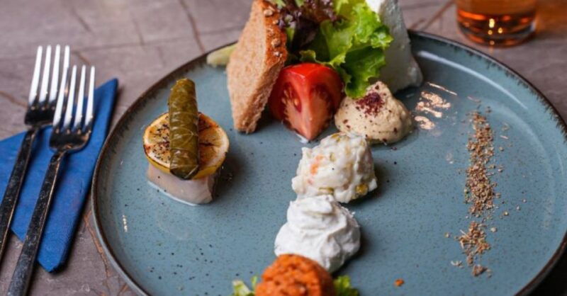 istanbul-bosphorus-dinner-cruise-with-private-table-show