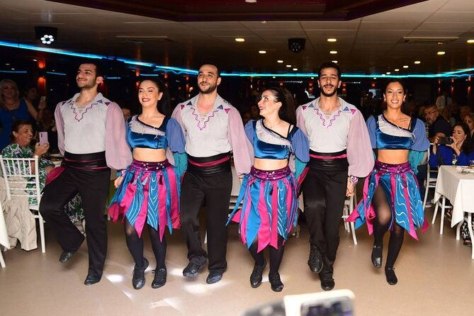 istanbul-bosphorus-dinner-cruise-with-traditional-turkish-show