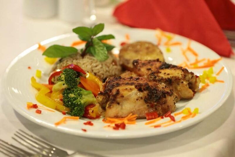 istanbul-bosphorus-dinner-cruise-with-turkish-night-show-3