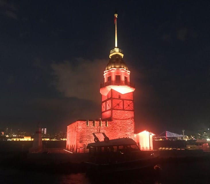 istanbul-bosphorus-evening-dinner-cruise-with-entertainment