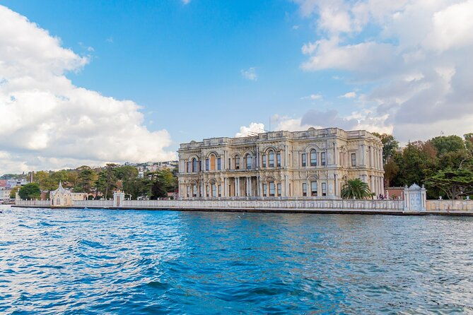 istanbul-bosphorus-guided-sightseeing-cruise