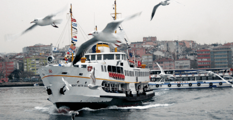istanbul-bosphorus-morning-cruise-with-breakfast