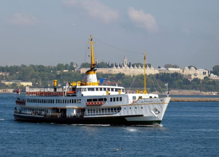 istanbul-bosphorus-morning-sunset-cruise-with-optional-stop