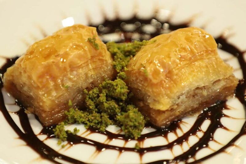 istanbul-bosphorus-night-dinner-cruise-with-private-table