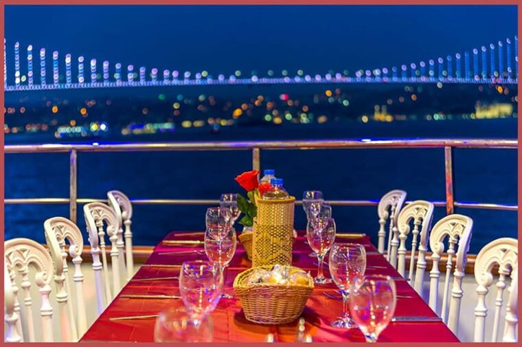 istanbul-bosphorus-night-dinner-cruise-with-private-table
