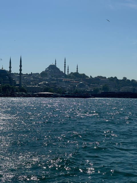 istanbul-bosphorus-river-sunset-yacht-tour-with-commentary
