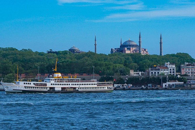 istanbul-bosphorus-sightseeing-cruise
