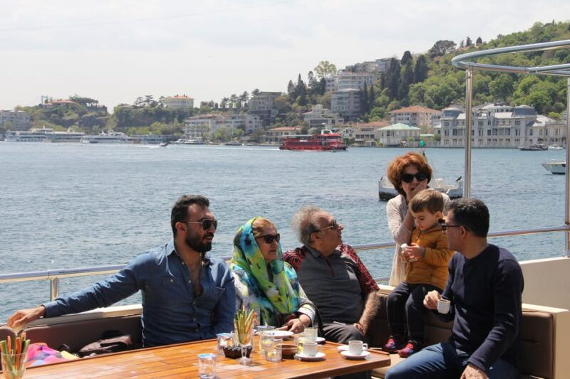 istanbul-bosphorus-strait-and-black-sea-lunch-cruise
