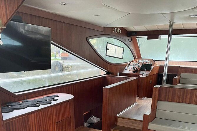 istanbul-bosphorus-sunset-cruise-on-yacht-with-live-guide-2