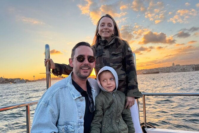 istanbul-bosphorus-sunset-cruise-on-yacht-with-live-guide-2
