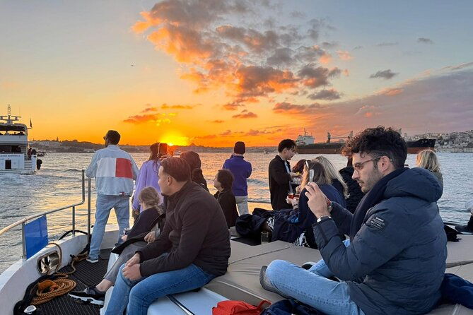 istanbul-bosphorus-sunset-cruise-on-yacht-with-live-guide