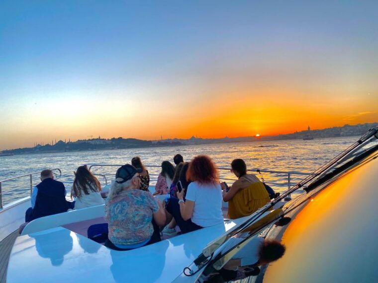 istanbul-bosphorus-sunset-cruise-with-dinner