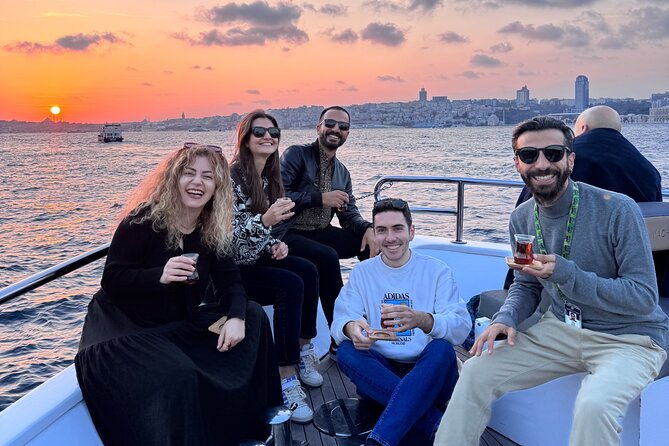istanbul-bosphorus-sunset-yacht-cruise