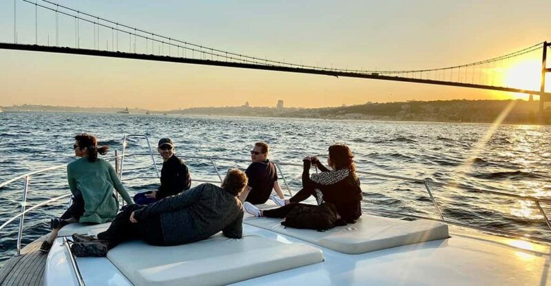 istanbul-bosphorus-yacht-cruise-at-sunset-with-snacks