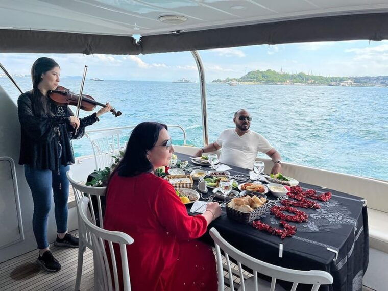 istanbul-bosphorus-yacht-cruise-at-sunset-with-snacks