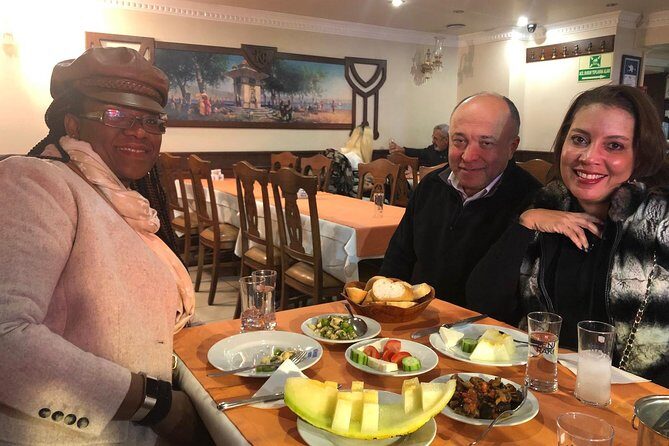 Istanbul by Night: Dining Out in a Turkish Way - Key Points