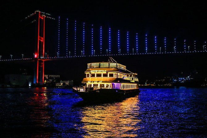 istanbul-dinner-cruise-entertaintment-with-private-tables