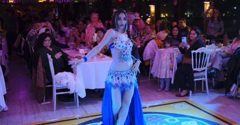 istanbul-dinner-cruise-with-hotel-pickup-optional-drinks