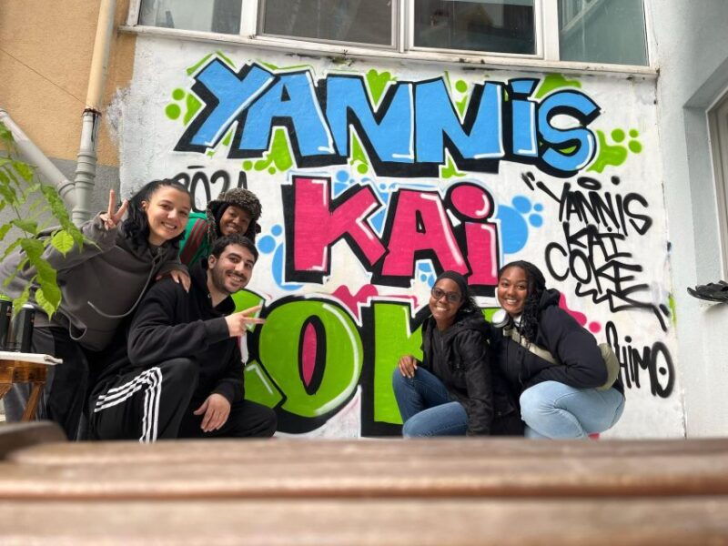 istanbul-do-street-art-with-local-artists-at-home-garden