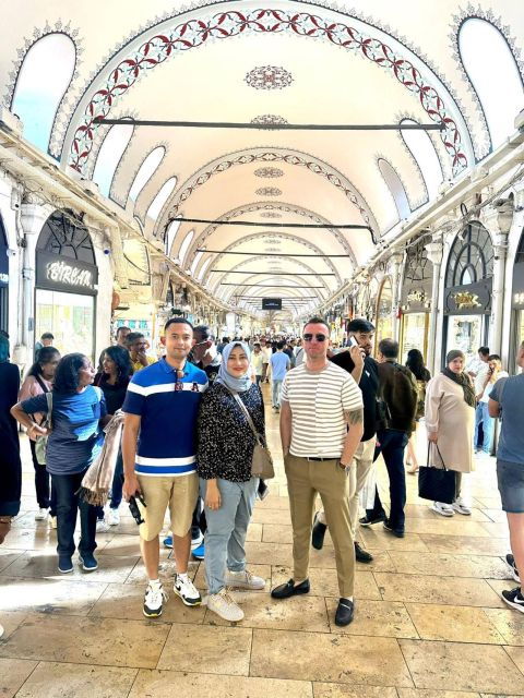istanbul-dolmabahce-palace-and-grand-bazaar-tour