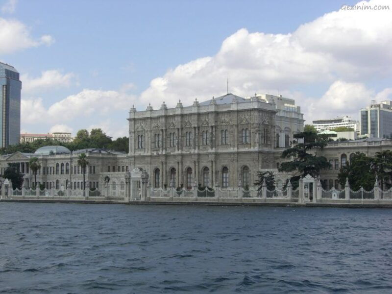 istanbul-dolmabahce-palace-and-uskudar-guided-tour