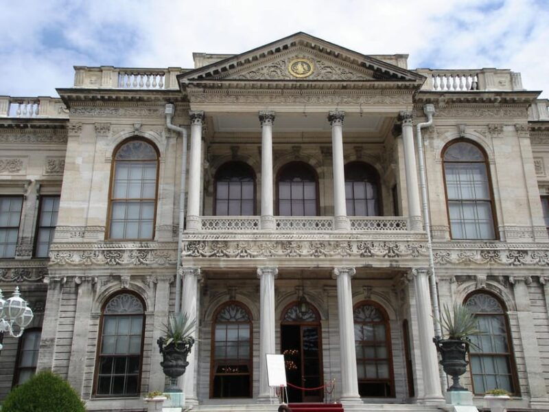istanbul-dolmabahce-palace-harem-skip-the-line-entry