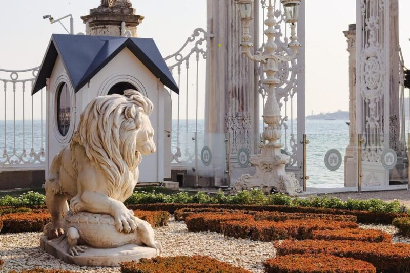 istanbul-dolmabahce-palace-private-tour-with-transfers-2