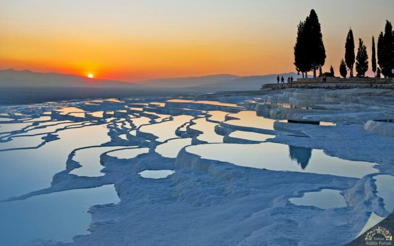 istanbul-ephesus-pamukkale-cappadocia-8-day-trip-by-plane