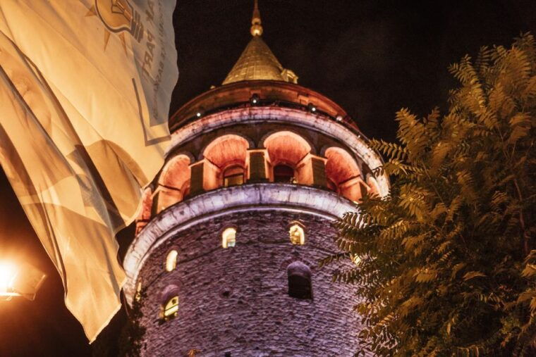 istanbul-evening-walking-city-tour-with-a-private-guide
