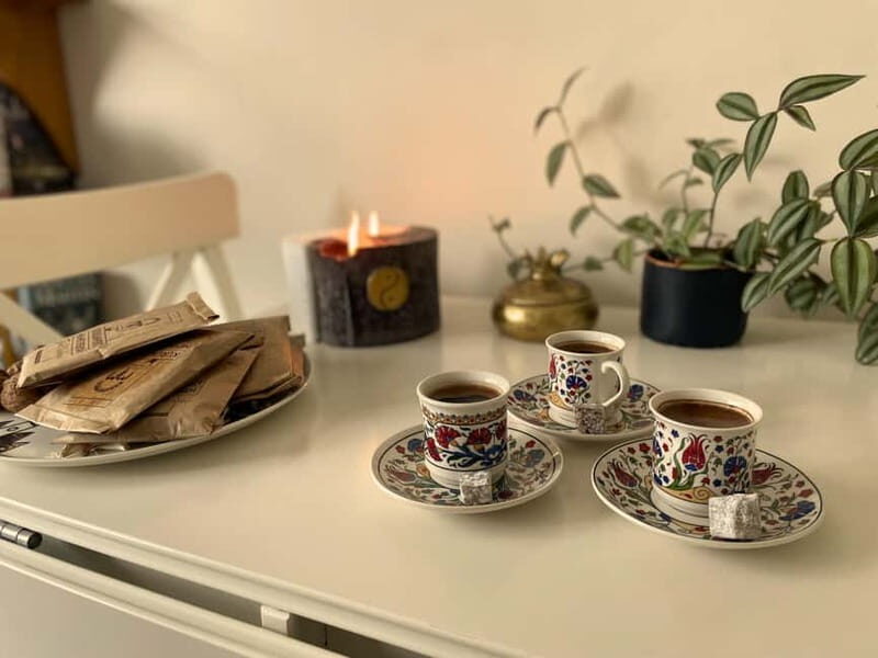 Istanbul: Face Yoga and Turkish Coffee Fortune Telling - A Unique Cultural Blend in a Cozy Setting