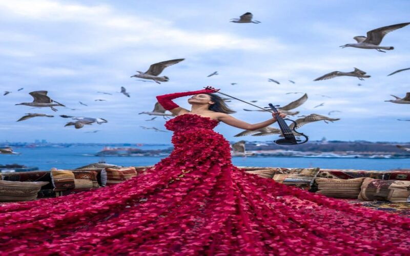 istanbul-flying-dress-rooftop-photo-shoot