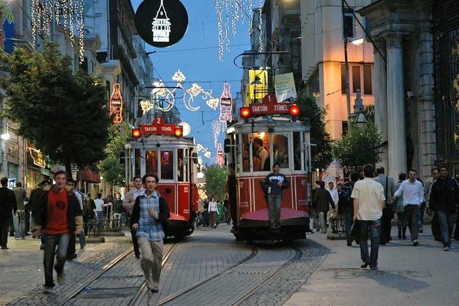 istanbul-food-walking-tour-of-beyoglu-by-night