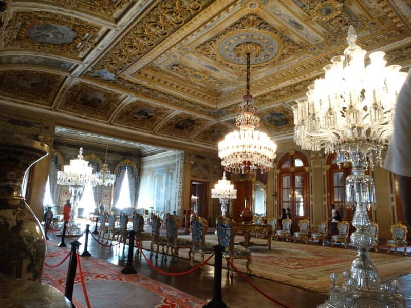 Istanbul: Full-Day Tour with Dolmabahce & Bosphorus Cruise - Key Points