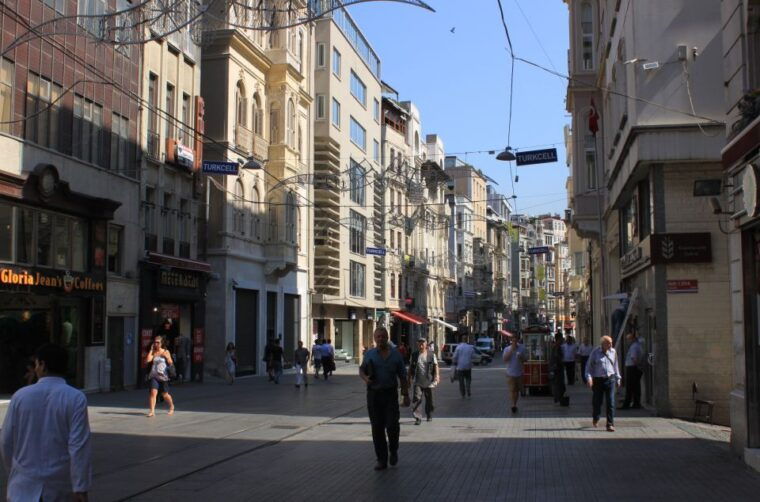 istanbul-galata-district-walking-tour