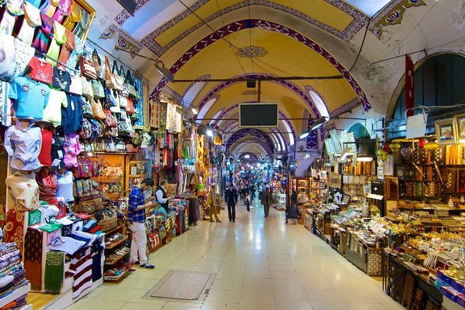 istanbul-grand-bazaar-and-egyptian-bazaar-shopping-tour