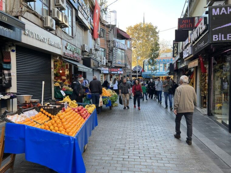 istanbul-guided-food-tour-of-street-food-and-markets
