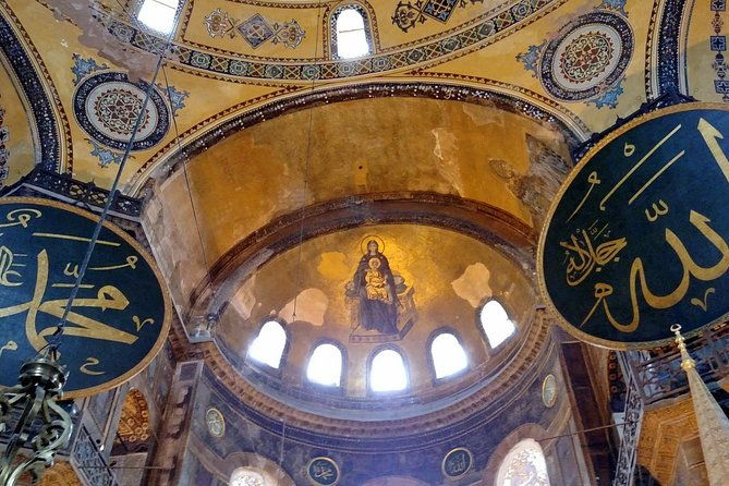 istanbul-guided-tour-hagia-sophia-topkapi-cistern-with-tickets