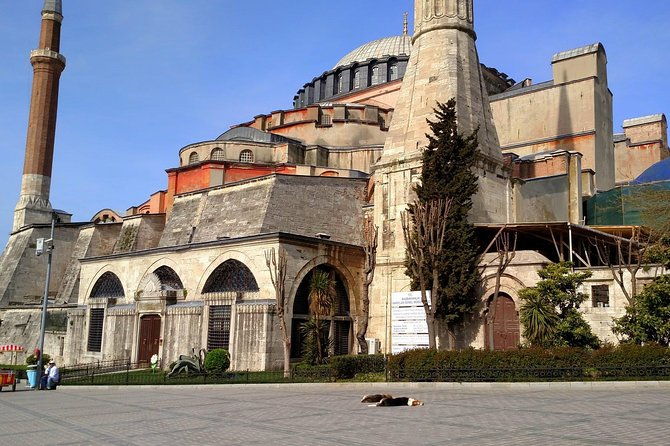 istanbul-guided-tour-hagia-sophia-topkapi-cistern-with-tickets