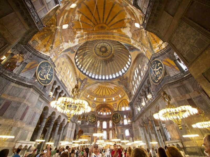 istanbul-hagia-sofia-blue-mosque-and-grand-bazaar-tour
