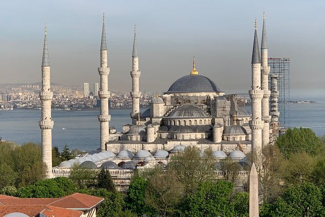 istanbul-hagia-sophia-basilica-cistern-and-grand-bazaar-tour