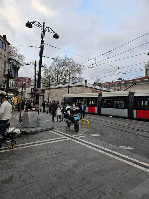 istanbul-hagia-sophia-blue-mosque-and-topkapi-palace-tour