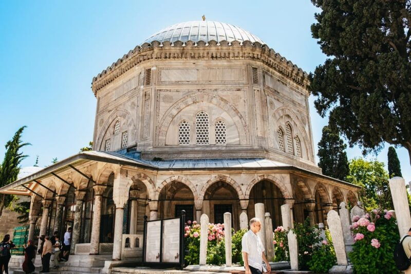 istanbul-hagia-sophia-blue-mosque-suleymaniye-mosque-tour