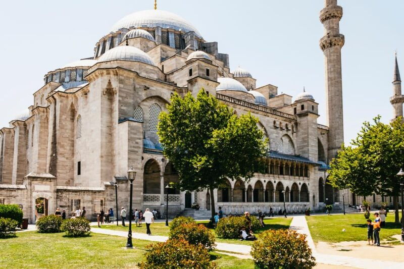 istanbul-hagia-sophia-blue-mosque-suleymaniye-mosque-tour