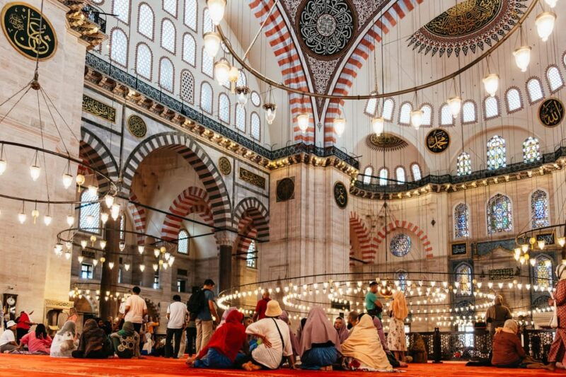 istanbul-hagia-sophia-blue-mosque-suleymaniye-mosque-tour