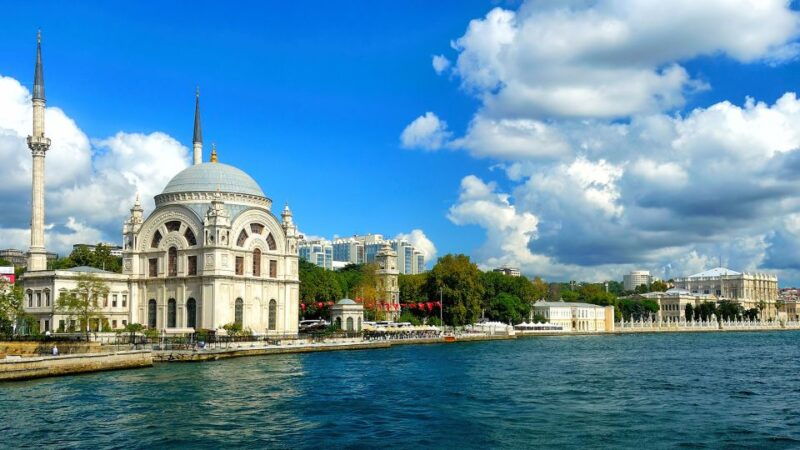 istanbul-half-day-cruise-and-cable-car-to-pierre-loti-hill