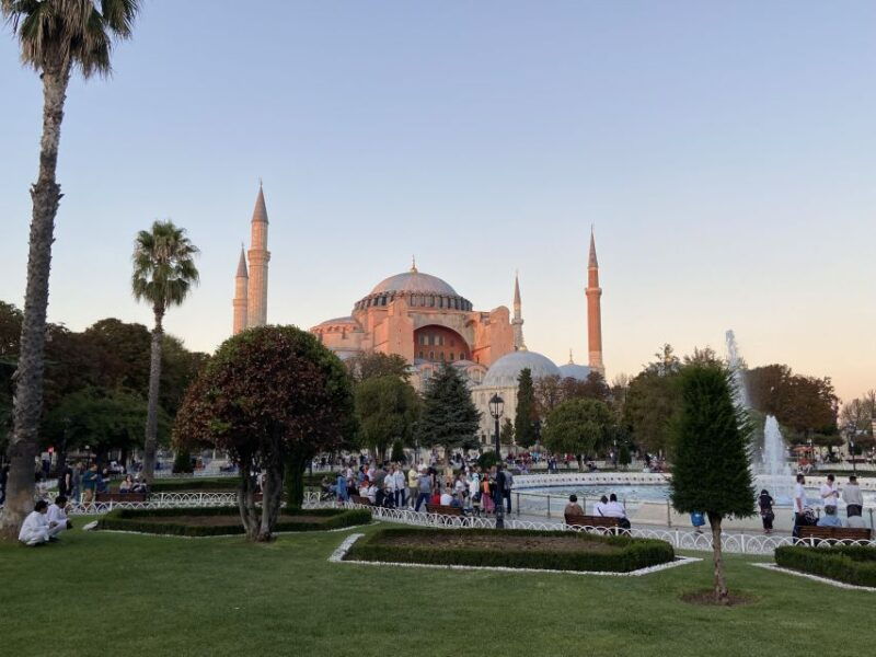 istanbul-half-day-morning-hagia-sophia-blue-mosque-tour