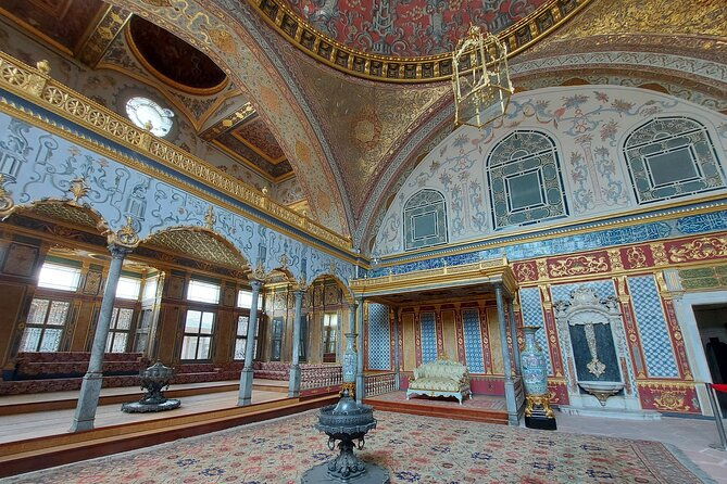 istanbul-highlights-blue-mosque-hagia-sophia-topkapi-and-more